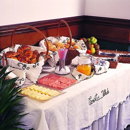Hotel Costa 2*