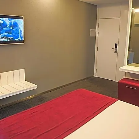 Costa 2*